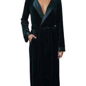 La Perla Velvet and silk Robe in black Sz M